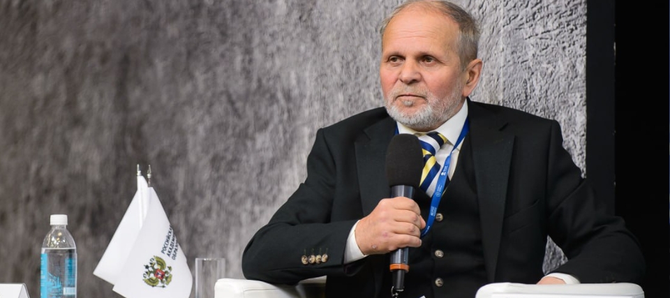 Александр Савенков: «Золотой медвежонок» ведет российскую игрушку к статусу лучшей в мире Александр Савенков: «Золотой медвежонок» ведет российскую игрушку к статусу лучшей в мире